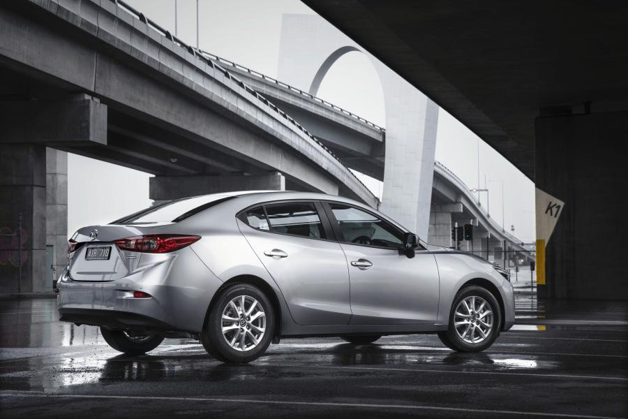 Mazda3 SP25 Astina Sedan (BM) 2016 года  (AU) (фото 23 из 56)